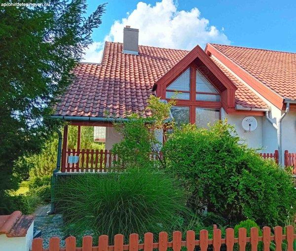Azonnal birtokba vehető ház Balatonszárszón