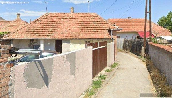 Eladó 50 nm-es Családi ház Mezőkövesd