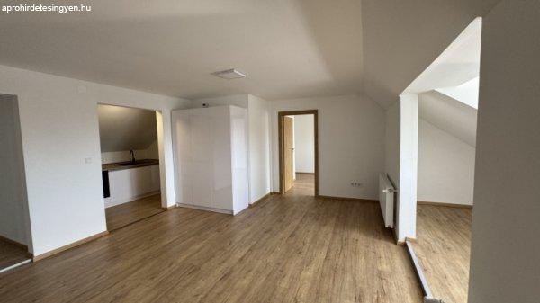 Eladó 98 nm-es Felújított Téglalakás Pécs Budai-város 