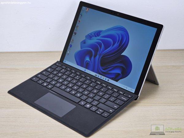 Microsoft Surface Pro 5 / Tablet laptop / i7-7660U / 8GB RAM / 256GB SSD /
Érintőképernyős