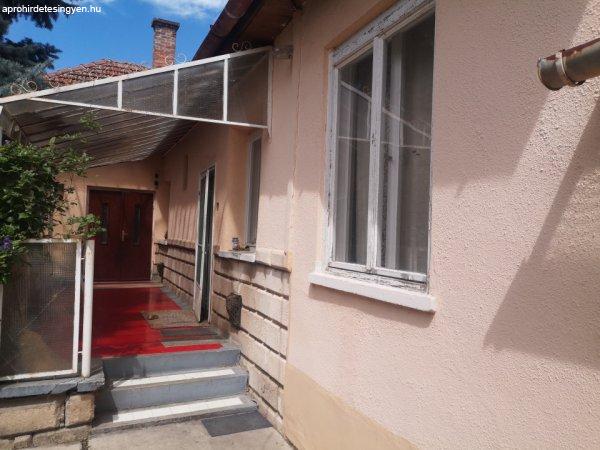 Eladó 100 nm-es Családi ház Gyula