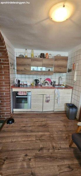 Debrecen -Kerekestelep, 41 m2 es, 2 szobás ház 786 m2 telken eladó
