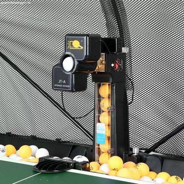 Pingpong adogatógép gyűjtőhálóval – automatikus újratöltés, 300
labdás – PRO-Sport