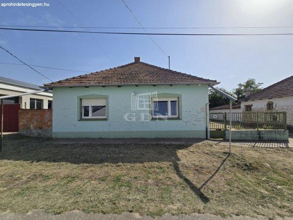 Eladó családi ház Borota, 	Széchenyi István utca