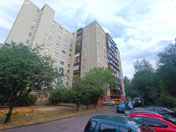 2 szobás ELSŐ EMELETI, 55 m2-es lakás eladó az AVAS III. ÜTEMBEN!