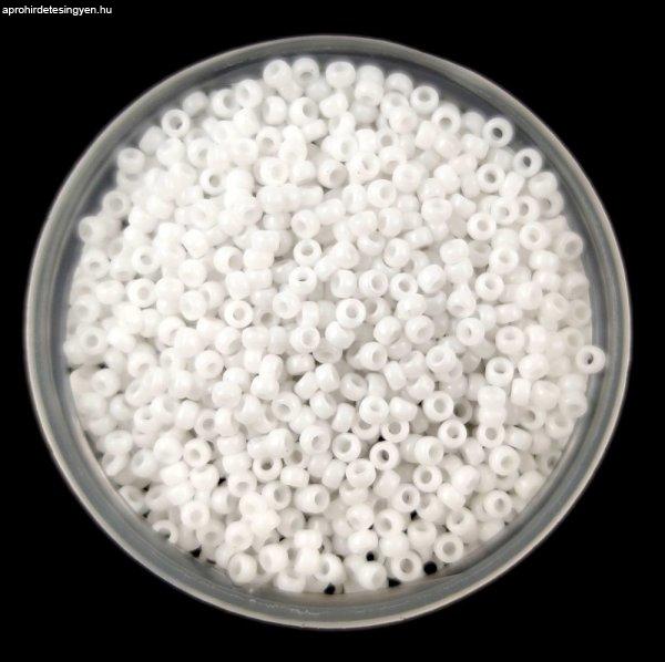 Miyuki kásagyöngy - 402 - Opaque White - méret:15/0 - 50g-AKCIOS