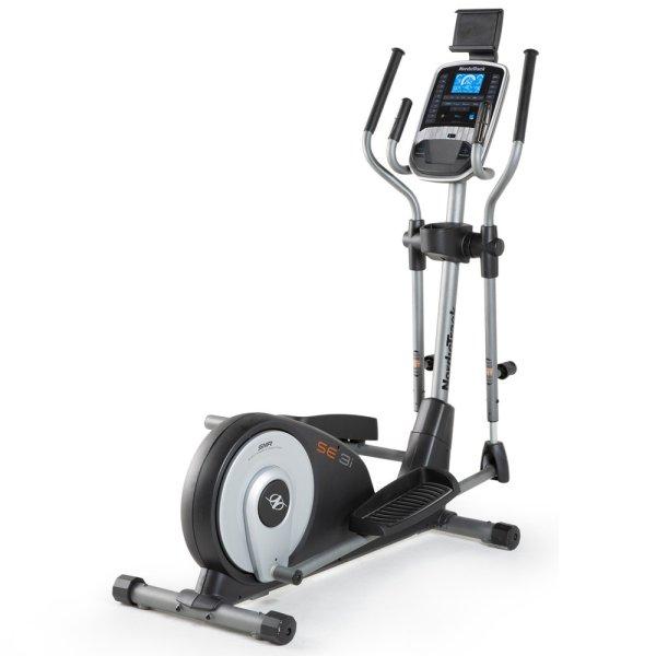 NordicTrack New SE3i elliptikus tréner-bemutatótermi gép