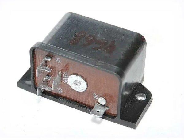 PC 527 világítás relé -2103-3726450 Lada 2103, 2106, 2107 és Niva
modellekhez