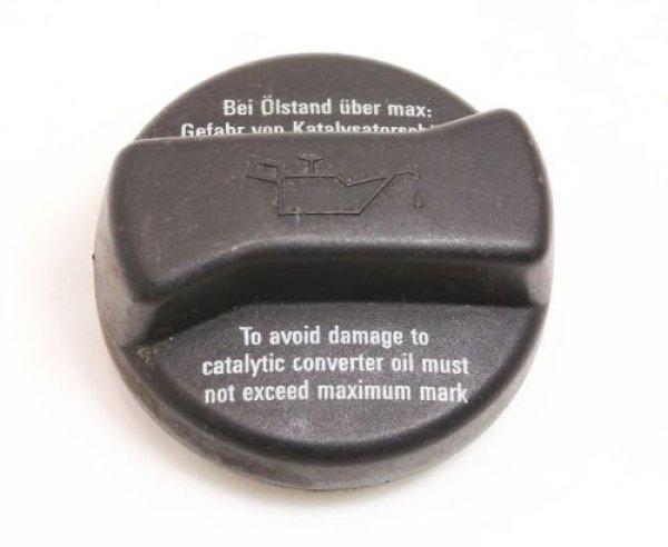 Olajbeöntő sapka 026103485 universal VW, Opel, BMW, Ford Volkswagen és Audi
modellekhez