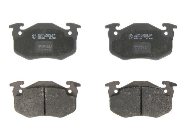 Hátsó fékbetét készlet – REMSA 0144.50 (Citroen, Mercedes-Benz, Peugeot,
Renault)