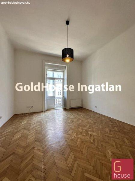 90 négyzetméteres, 3 szobás, felújított, utcai, kiadó iroda - Budapest V.
kerület