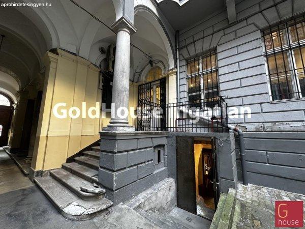 220 négyzetméteres, jó állapotú, kiadó raktár - Budapest VI. kerület