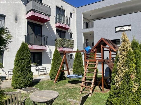 Eladó 70 nm-es Újszerű állapotú Téglalakás Eger