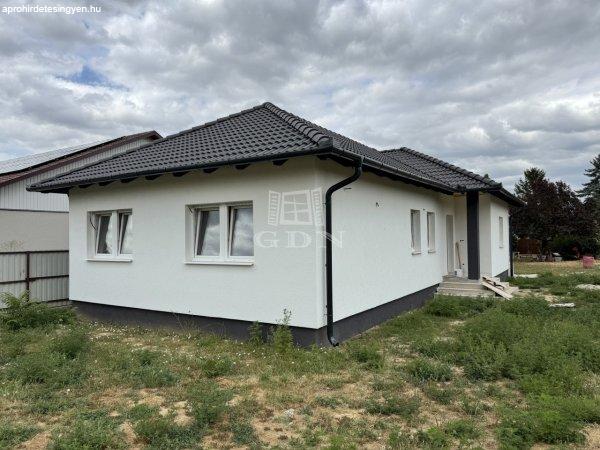 Eladó családi ház Kóka, 	Isaszegi út