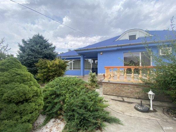 SRB, Csantavéren Villa  | SRB, Csantavéren Villa, orvosi magánrendelő,
iroda, raktár és garázs eladó - Szeged