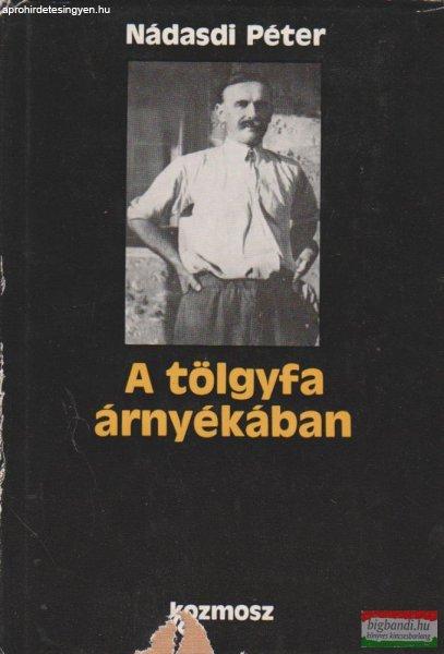 A tölgyfa árnyékában