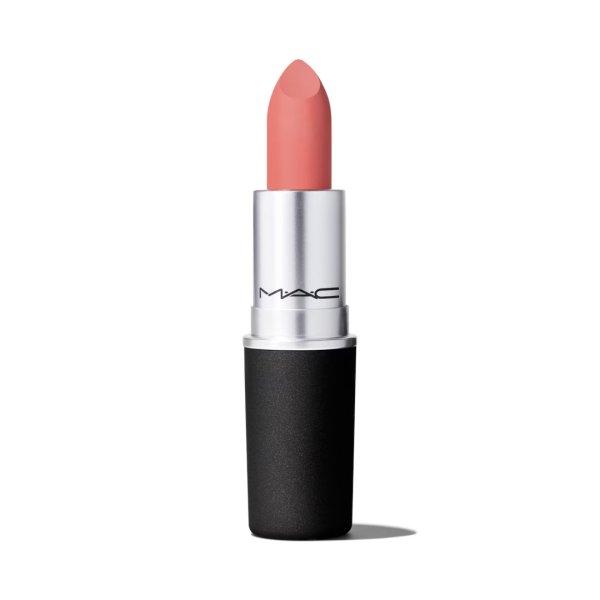 MAC Cosmetics Matt tápláló ajakrúzs Powder Kiss (Lipstick) 3 g Teddy