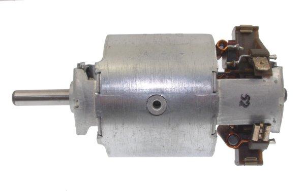 Utastér ventilátor motor 0130063023