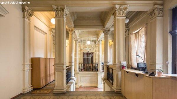Kiadó raktár Budapest, IX. kerület, 	93 m²  Raktár Irodaházban kiadó