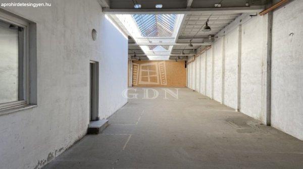 Kiadó raktár Budapest, IV. kerület, 	Ipari parkban 818 m² raktár kiadó