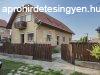 Elad csaldi hz Dny, 	Dny csendes rszn