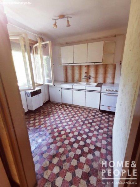 Szatymazon zártkerti ingatlan eladó