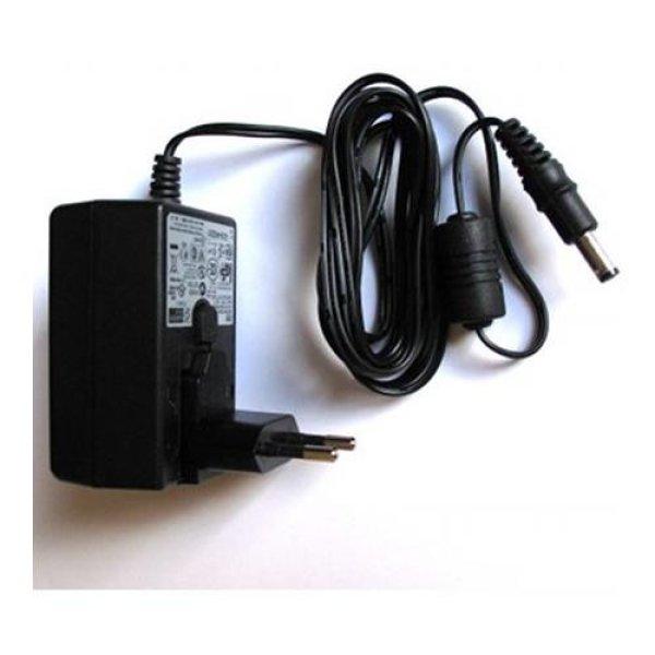Hálózati tápegység 230V / 12V 1.5A