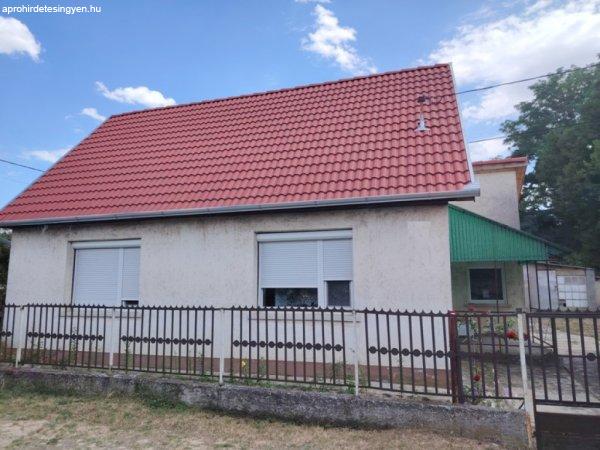 Eladó 64 nm-es Családi ház Táborfalva