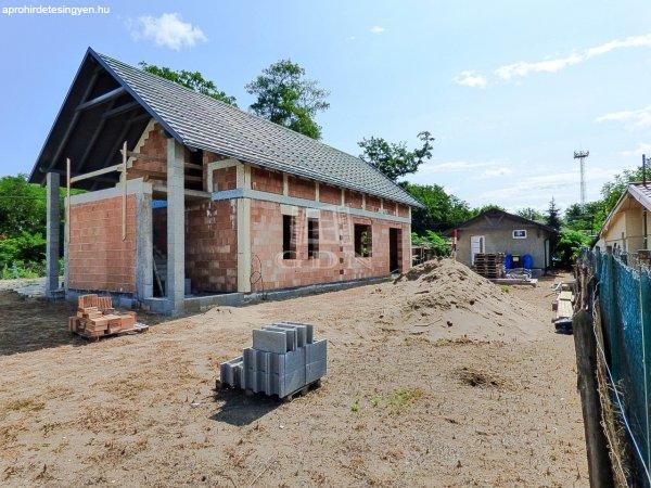 Eladó családi ház Fót, 	Fót csendes részén