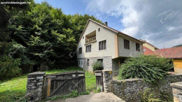 Bükkszentlászlón 5 szobás felújítandó családi ház eladó! - Miskolc