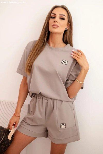 Rövid ujjú póló és laza rövidnadrág szett, 7540-es modell, fango
színben.