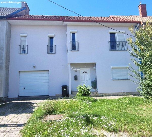 Eladó 128 nm-es Felújított Sorház Rajka