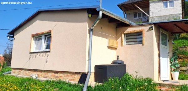 Eladó 39 nm-es Újszerű állapotú Családi ház Pécs Postavölgy 