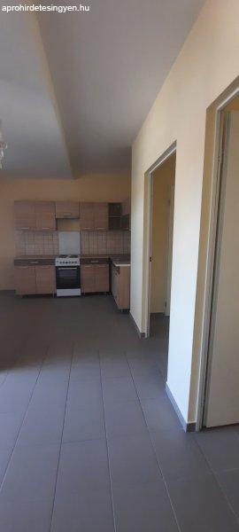 Eladó 61m2-es Téglalakás, Eger