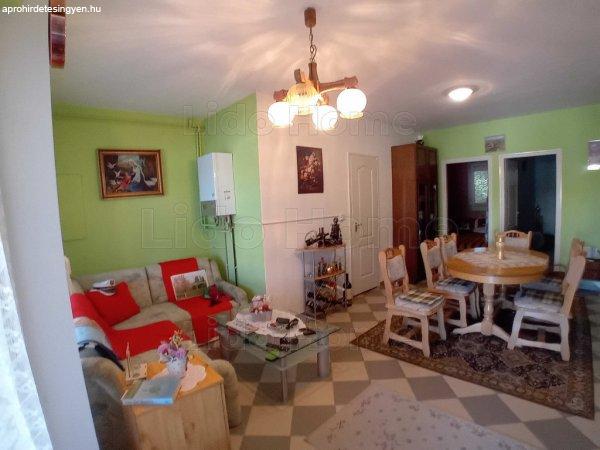 A LIDO HOME KESZTHELY eladásra kínál VONYARCVVASHEGYEN Balaton Part közeli
Nyaralót - Vonyarcvashegy