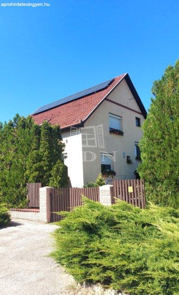 Eladó családi ház Sződliget, 	Csendes környék, vízparthoz közel