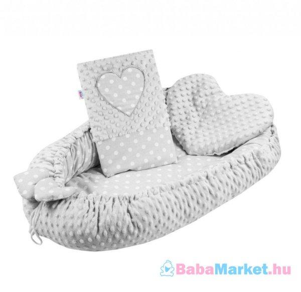 Luxus babafészek párnával és paplannal New Baby Szívecske szürke