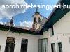 Szentendre belvrosban csaldi hz zlethelyisggel elad