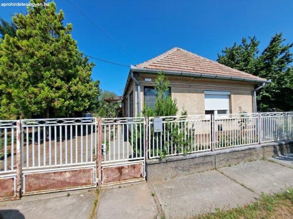 Eladó 80 nm-es Családi ház Nyáregyháza