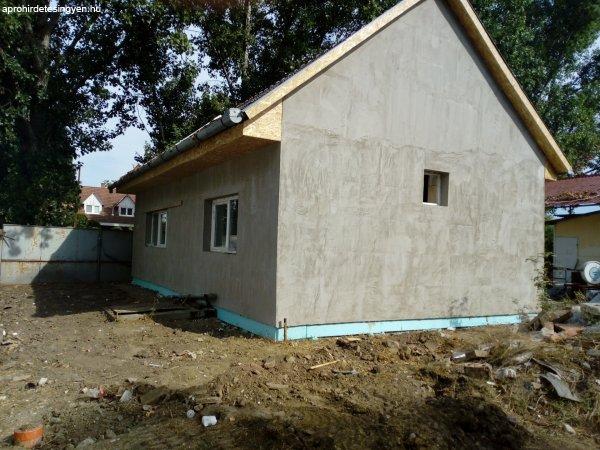 Tószegen   egy telephelyen található 40 nm-s ház kiadó