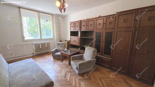 Földszinti, felújítandó 28 m2-es garzon lakás a Dél-kiliánban eladó! -
Miskolc