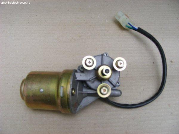 Első ablaktörlő motor Lada 2101-2107 modellekhez, orosz gyártmány,
2103-3730000