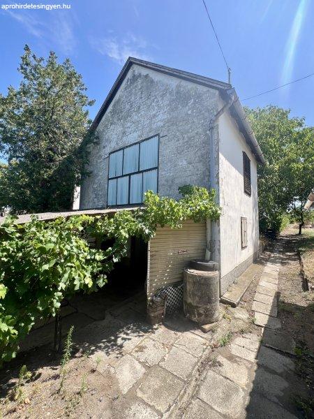 Eladó 40m2-es Nyaraló, Siófok