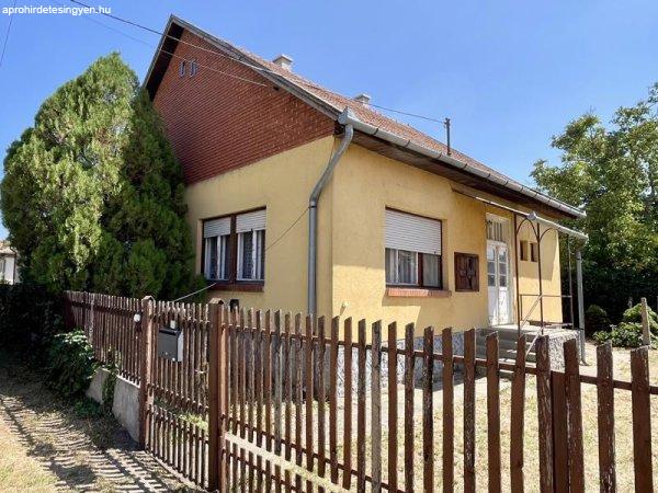 Eladó 87 nm-es Családi ház Nagykáta
