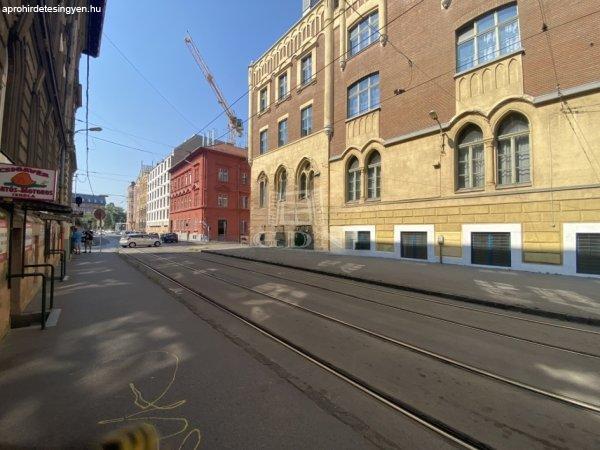 Eladó üzlethelyiség Budapest, VIII. kerület, 	Keleti Pályaudvar mellett