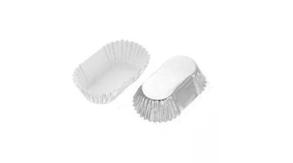 Ezüst hosszúkás muffin papír 3*7 cm 20 db