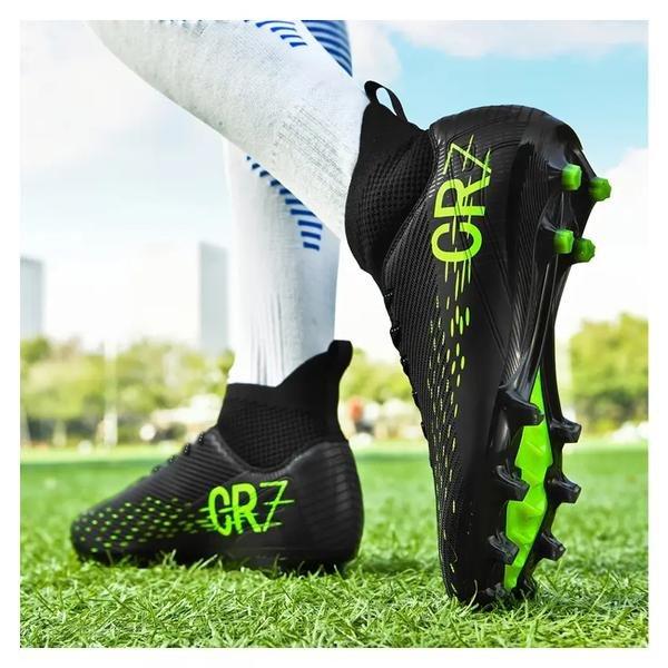 CR7 Professzionális Focicipő –  Csúszásgátló AG Tüskékkel FEKETE
LG1072531-F