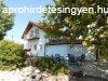 Strandkzeli, feljtott apartmanhz Gyenesdison