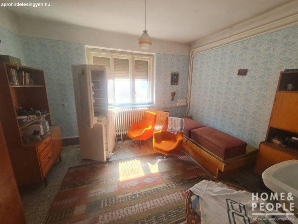 Eladó 100 nm-es Felújítandó Családi ház Hódmezővásárhely   