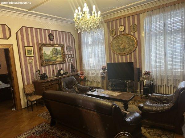 Eladó lakás Szombathely, 	Vörösmarty  Mihály utca